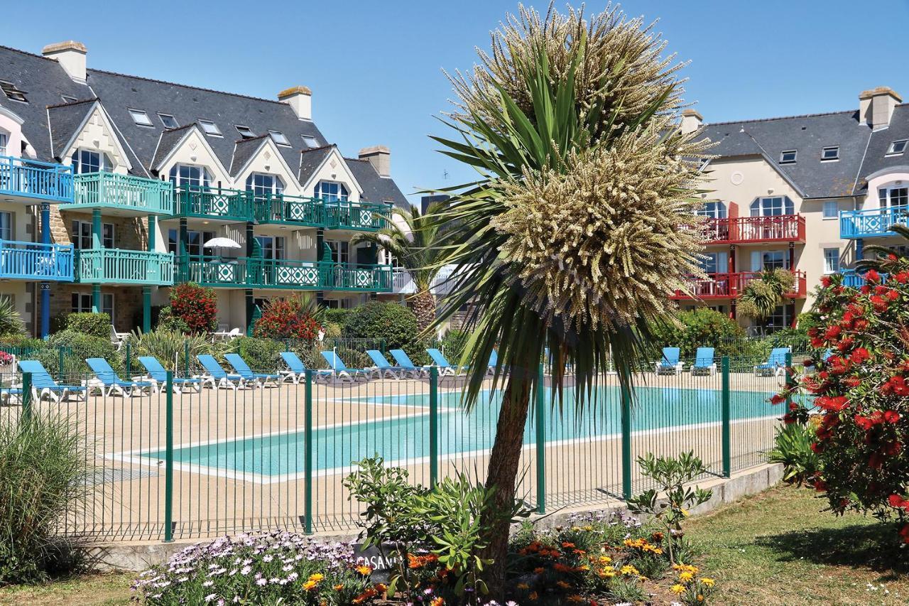 LocaLise au Guilvinec - A15 - Vue sur la mer la piscine et le jardin - Tout à pied, plages, port, centre, commerces, marché - Wifi inclus - Animaux bienvenus - Linge de lit inclus Extérieur photo
